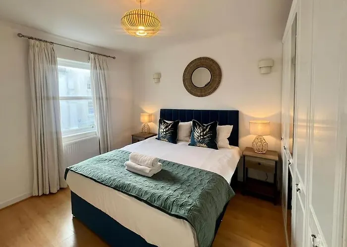 Flash Sale Central Hove 2 Bedroom Flat Bn35Ivy