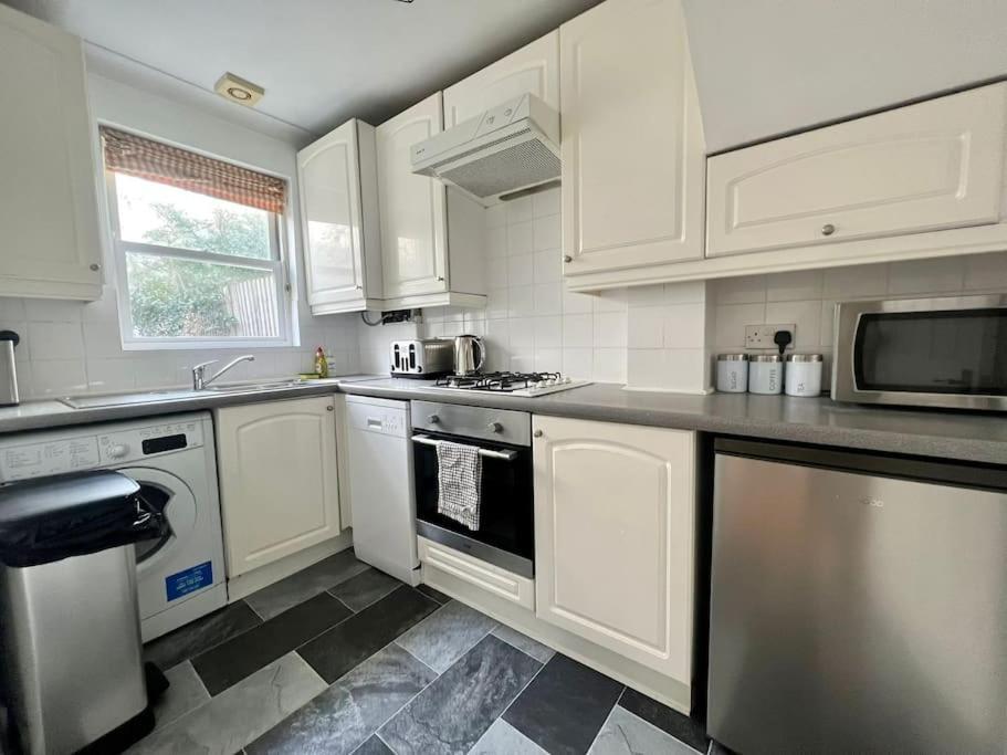 Flash Sale 2 Bedroom Flat Bn35ivy Apartment